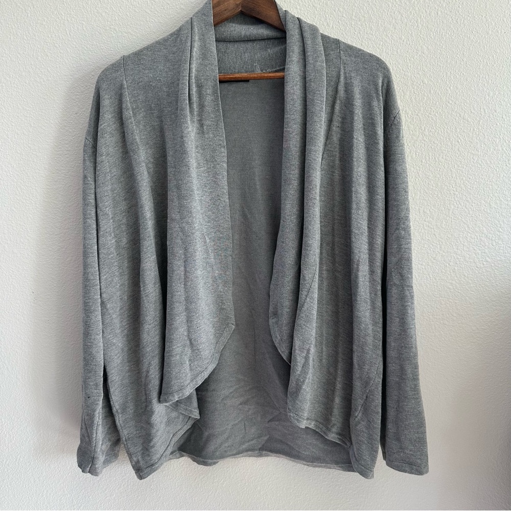 Cyrus Woman 1X medium weight grey open front cardigan sweater